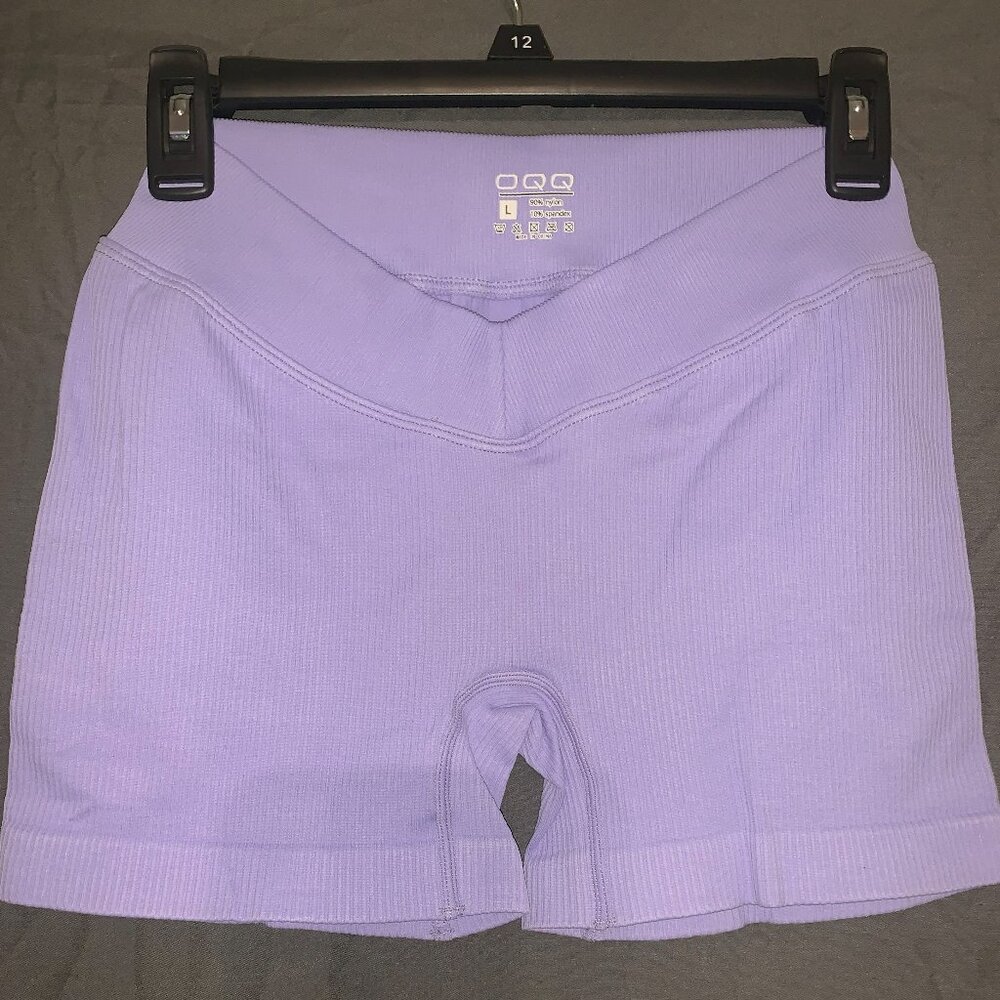 Ribbed Seamless High Waist Cross Over Athletic Shorts (L)